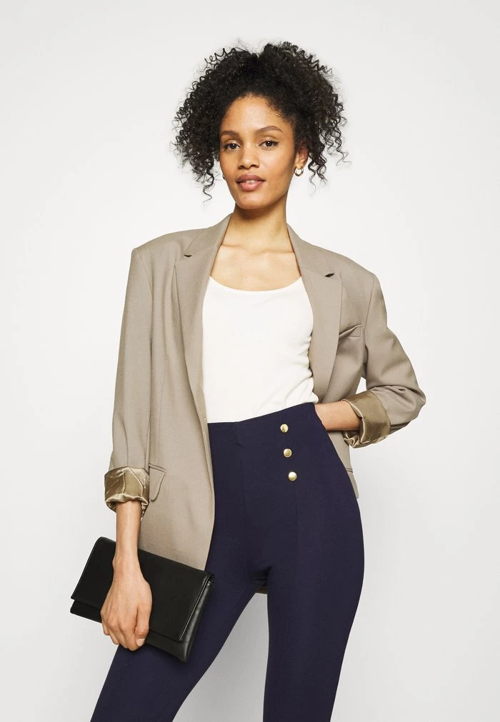 Buy 𧨠Anna Field Punto Leggings With Button Detail - Leggings - Trousers - Dark Blue π 4 Buy 𧨠Anna Field Punto Leggings With Button Detail - Leggings - Trousers - Dark Blue π - Image 4