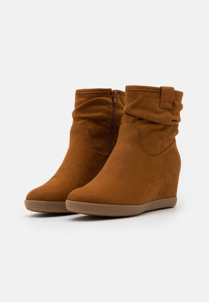 Cheapest β€οΈ Anna Field WINTER BOOTIES HAWAI - Wedge Ankle Boots - Cognac π 3 Cheapest β€οΈ Anna Field WINTER BOOTIES HAWAI - Wedge Ankle Boots - Cognac π - Image 3