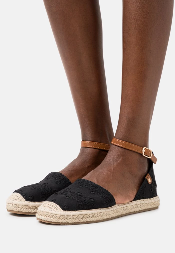 Brand new ✔️ Anna Field Espadrilles - Black 💯 1 Brand new ✔️ Anna Field Espadrilles - Black 💯