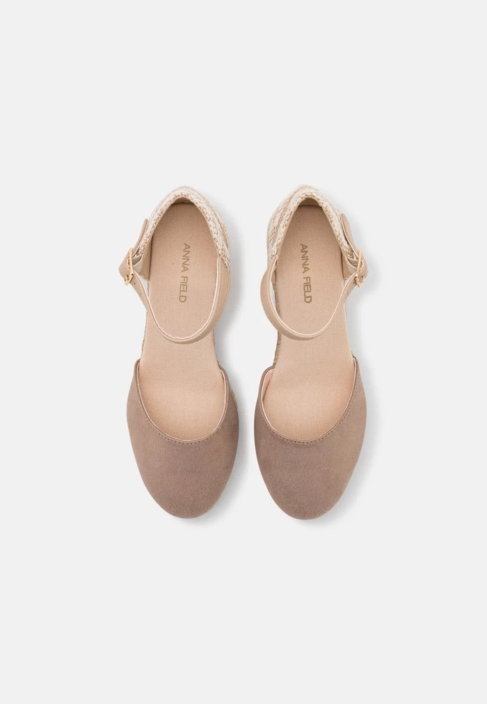 Budget π Anna Field Wedges - Taupe β¨ 6 Budget π Anna Field Wedges - Taupe β¨ - Image 6