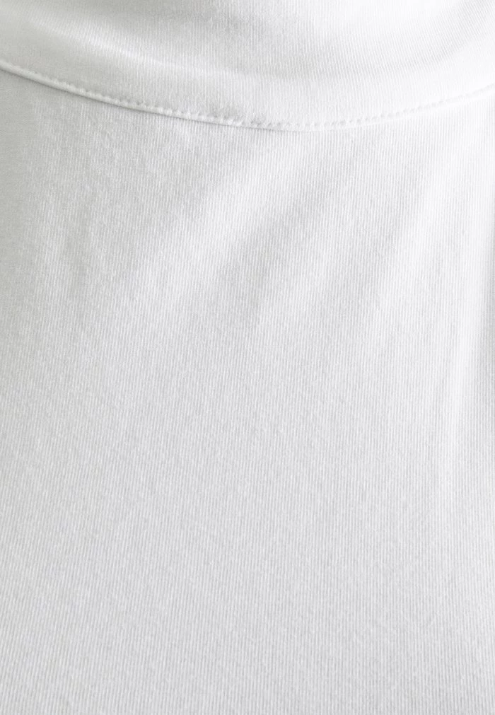 Best deal π Anna Field Top - White β¨ 3 Best deal π Anna Field Top - White β¨ - Image 3