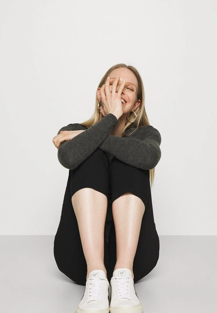 Outlet 🔥 Anna Field Trousers - Dark Blue ⭐ 4 Outlet 🔥 Anna Field Trousers - Dark Blue ⭐ - Image 4