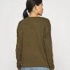 Promo 👍 Anna Field RELAXED BOAT NECK - Jumper - Olive 🤩 -My Luxe Wardrobe Sales Store 1c902f1079ed4d64b21932df75d2cee5