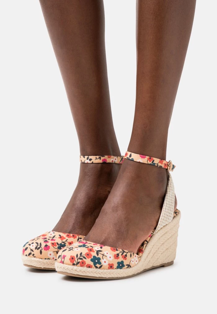 New β¨ Anna Field Platform Sandals - Orange 𧨠1 New β¨ Anna Field Platform Sandals - Orange π§¨