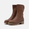 Best Pirce โ Anna Field WINTER BOOT - Boots - Cognac ๐งจ 8 Best Pirce โ Anna Field WINTER BOOT - Boots - Cognac ๐งจ -My Luxe Wardrobe Sales Store 1e9c0867e8934c22a45117d0610ac571