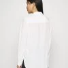 Discount ✔️ Anna Field Basic Blouse With Front Pockets - Button-down Blouse - Offwhite 🔔 -My Luxe Wardrobe Sales Store 25b2dcdd81114e48bf79bfc23d5bd020