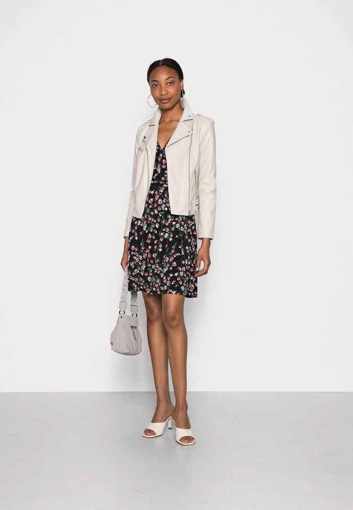 Best reviews of π Anna Field LONG SLEEVES FLARED DRESS - Jersey DRESS - Multi-coloured π 2 Best reviews of π Anna Field LONG SLEEVES FLARED DRESS - Jersey DRESS - Multi-coloured π - Image 2