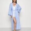 Buy ✔️ Anna Field LISHA LONG PRINTED ROBE - Dress 🛒 ing Gown - Blue Denim ✔️ -My Luxe Wardrobe Sales Store 379e465d253e40599c14221a842ecde4