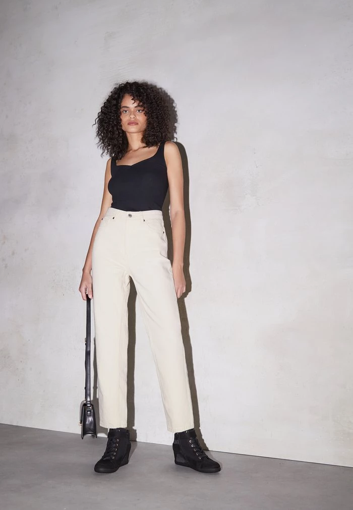 Brand new 🔥 Anna Field BOOTIE - High-top Trainers - Black ⌛ 1 Brand new 🔥 Anna Field BOOTIE - High-top Trainers - Black ⌛