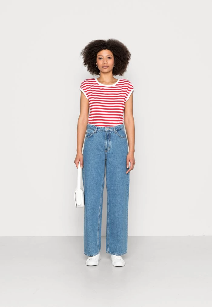 Budget ❤️ Anna Field Print T-shirt - Red ❤️ 2 Budget ❤️ Anna Field Print T-shirt - Red ❤️ - Image 2