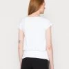 Hot Sale ⭐ Anna Field Basic T-shirt - White ✨ 7 Hot Sale ⭐ Anna Field Basic T-shirt - White ✨ -My Luxe Wardrobe Sales Store 5ab716376e304c4d951f205f6c7f43ad