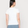 Top 10 β¨ Anna Field Basic T-shirt - White π₯° 7 Top 10 β¨ Anna Field Basic T-shirt - White π₯° -My Luxe Wardrobe Sales Store 69a7f83ffdd14f1d82e1d329ee8269e3