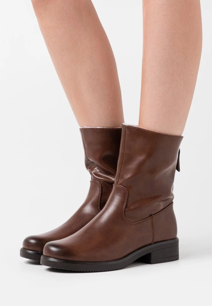 New ๐ Anna Field Classic Ankle Boots - Dark Brown โค๏ธ 1 New ๐ Anna Field Classic Ankle Boots - Dark Brown โค๏ธ