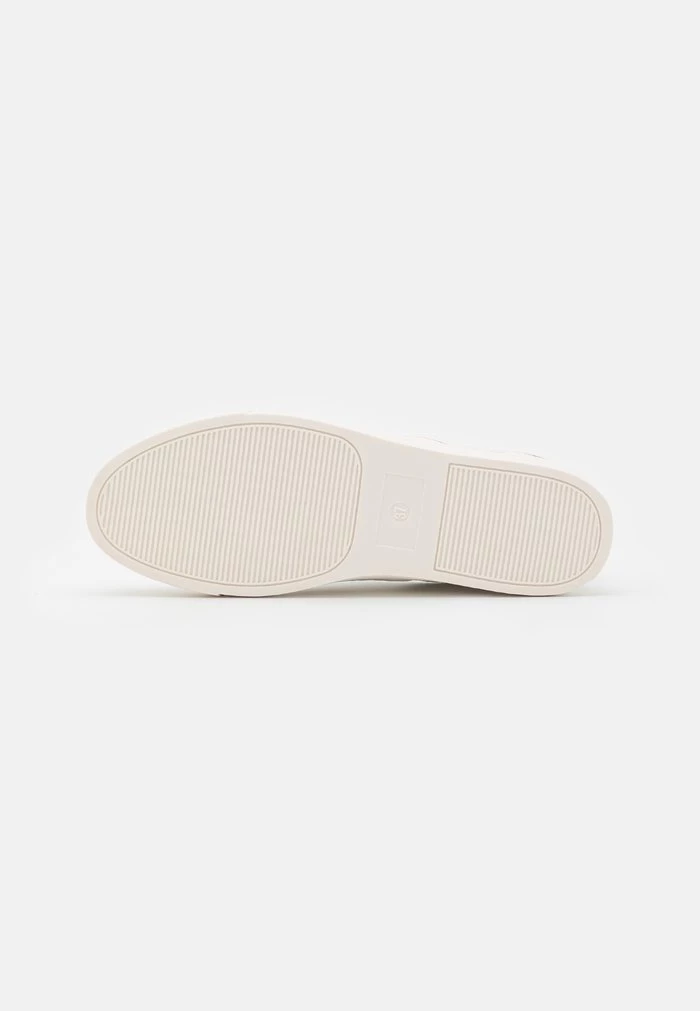 Deals 🔔 Anna Field Slip-ons - White ⌛ 5 Deals 🔔 Anna Field Slip-ons - White ⌛ - Image 5