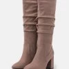Budget 🤩 Anna Field Boots - Taupe ✨ 8 Budget 🤩 Anna Field Boots - Taupe ✨ -My Luxe Wardrobe Sales Store 7c03e8b7d8004544afcc55672c0ad1f5