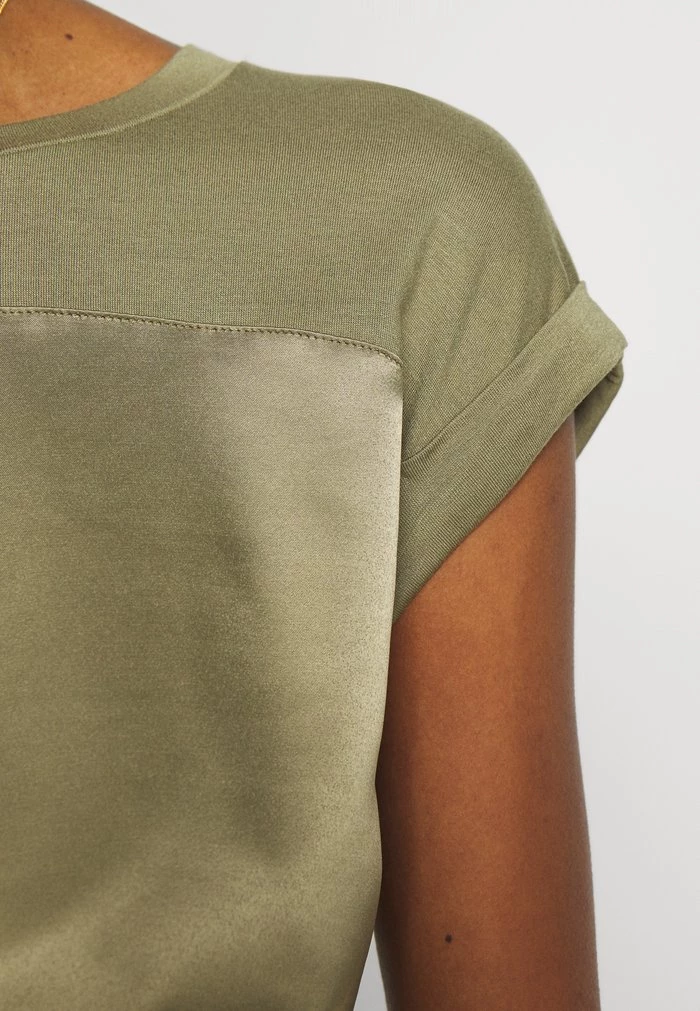 Discount π Anna Field Basic T-shirt - Martini Olive β€οΈ 6 Discount π Anna Field Basic T-shirt - Martini Olive β€οΈ - Image 6