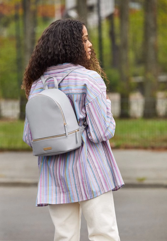 Best Pirce π Anna Field Rucksack - Light Grey π€© 3 Best Pirce π Anna Field Rucksack - Light Grey π€© - Image 3