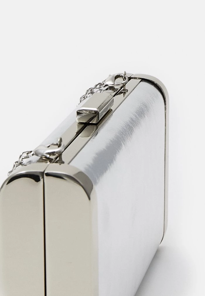 Flash Sale ๐ Anna Field Clutch - Silver-coloured ๐ฅ 4 Flash Sale ๐ Anna Field Clutch - Silver-coloured ๐ฅ - Image 4