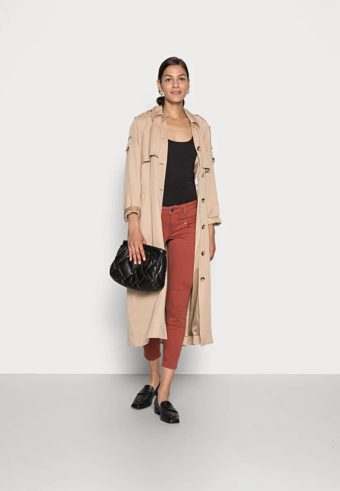 Best deal π Anna Field Top - Black π 2 Best deal π Anna Field Top - Black π - Image 2