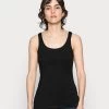 Cheap ✨ Anna Field BASIC TANK 3er Pack - Top - Black/white/light Blue ✨ 10 Cheap ✨ Anna Field BASIC TANK 3er Pack - Top - Black/white/light Blue ✨ -My Luxe Wardrobe Sales Store 8c0efd34630949b98f1643e60ea6f68c