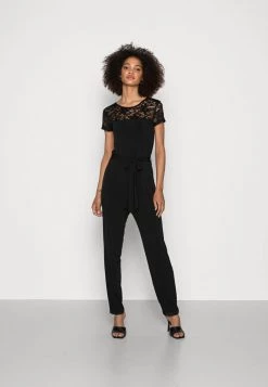 Outlet 😍 Anna Field OCCASION LACE SHORT SLEEVES BELTED JUMPSUIT - Jumpsuit - Black 🔥