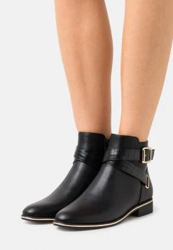 Brand new 🎁 Anna Field Ankle Boots - Black 😉