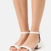 Coupon 🎉 Anna Field Sandals - White 🥰