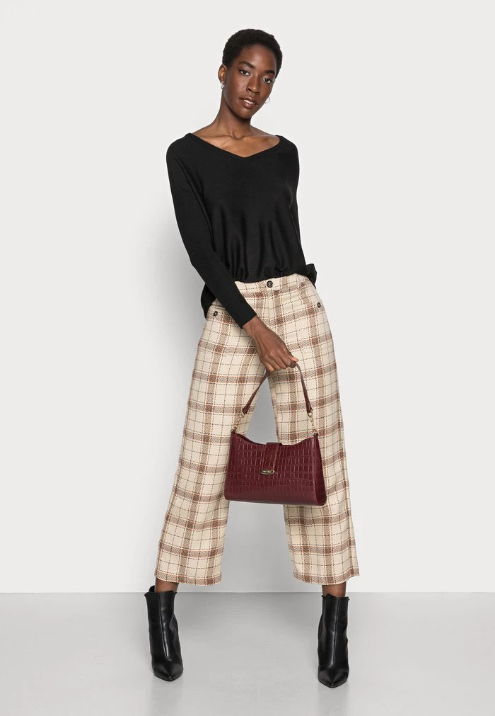 Deals 🧨 Anna Field RELAXED V-NECK - Jumper - Black ⭐ 2 Deals 🧨 Anna Field RELAXED V-NECK - Jumper - Black ⭐ - Image 2