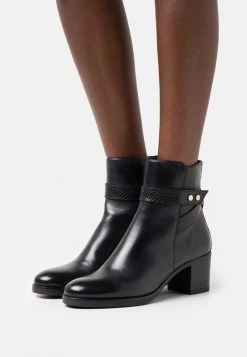 Buy โ Anna Field LEATHER - Classic Ankle Boots - Black ๐