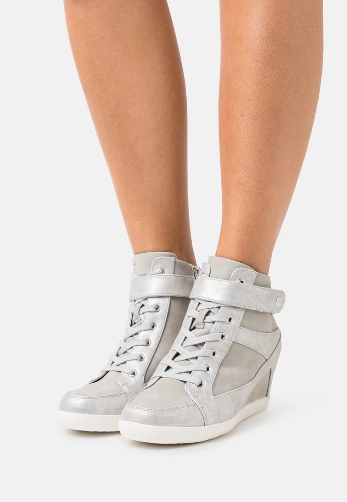Coupon ❤️ Anna Field BOOTIE - High-top Trainers - Silver/grey ✔️ 1 Coupon ❤️ Anna Field BOOTIE - High-top Trainers - Silver/grey ✔️
