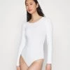 Cheap ❤️ Anna Field 2 PACK - Body - White 🌟 -My Luxe Wardrobe Sales Store e59a5036cc094507943e44384659aaf5