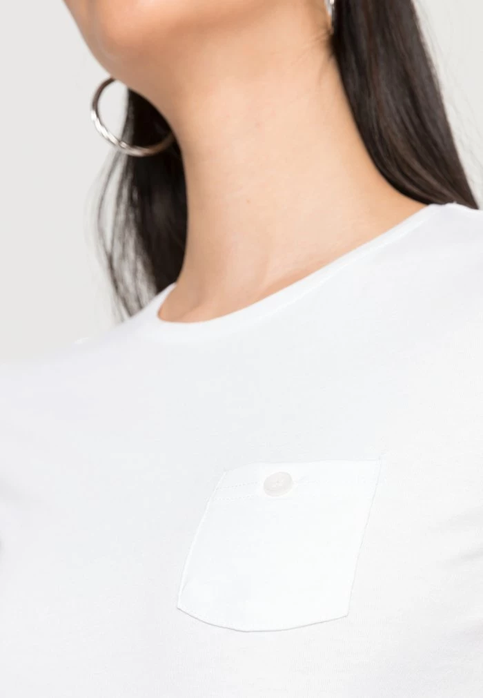Top 10 β¨ Anna Field Basic T-shirt - White π₯° 5 Top 10 β¨ Anna Field Basic T-shirt - White π₯° - Image 5