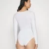 Cheap ❤️ Anna Field 2 PACK - Body - White 🌟 -My Luxe Wardrobe Sales Store e867b891ac6e40b78183261b908f910a