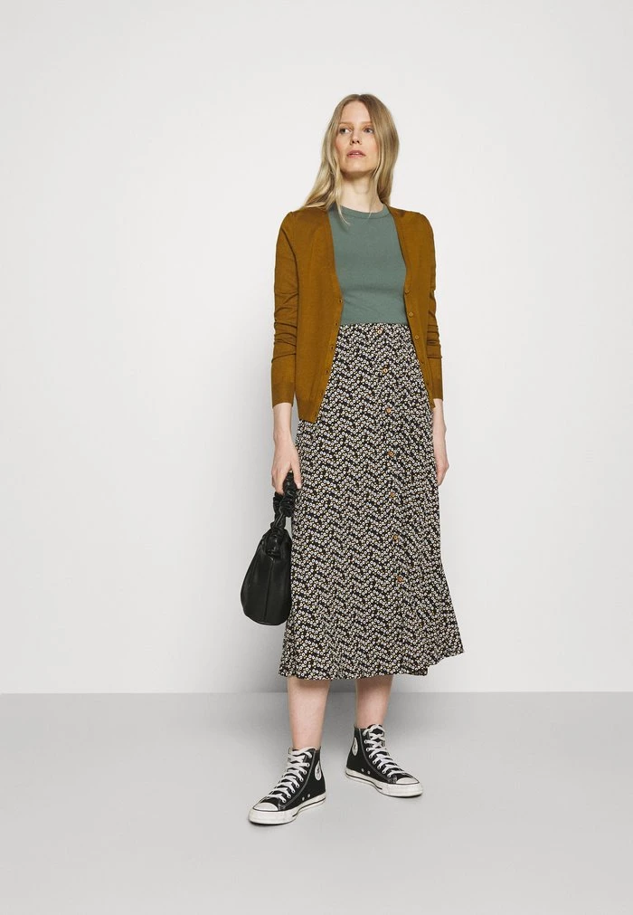 Best Pirce βοΈ Anna Field BASIC V-NECK CARDIGAN - Cardigan - Light Brown π₯ 2 Best Pirce βοΈ Anna Field BASIC V-NECK CARDIGAN - Cardigan - Light Brown π₯ - Image 2