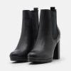 Best Pirce 💯 Anna Field High Heeled Ankle Boots - Black 🥰 8 Best Pirce 💯 Anna Field High Heeled Ankle Boots - Black 🥰 -My Luxe Wardrobe Sales Store fdf1eb8e798b42de8475bff5e426591d